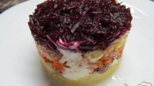 Салат с консервированным тунцом