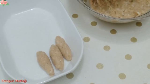 Lezzetli mi LEZZETLİ Bereketli Nefis PİRİNÇLİ Tavuk KÖFTE Tarifi 😋Pirinçli Köfte Nasıl Yapılıyor