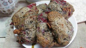 Булочки с малиной и шоколадом