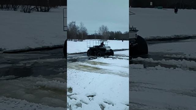 Вездеход. Наледь. Полынья. Отзыв о системе фиксации. 1 й раз на пневмоходе Ураган Дикарь смотреть онлайн