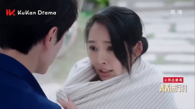 最新电影🥰美女仅用一瓶水俘获人鱼王子芳心,从此命运发生改变! #那片星空那片海 #chinesedrama