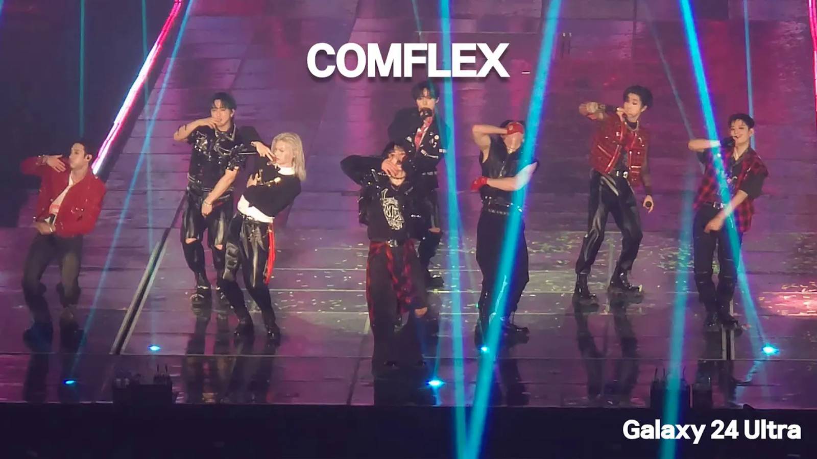 240831 Stray Kids dominATE Seoul - Comflex