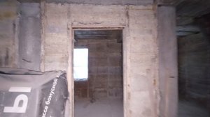 Межкомнатные перегородки первого этажа сделал в декабре без отопления.