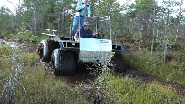 Двухместный вездеход Ураган. Взвешивание, осадка, месим лютый торф Рукава судьбы 2. Нагрузка 300 кг смотреть онлайн