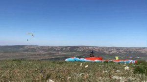 Крым. Тас-Тао. Полёты на парапланах.