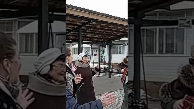 У Леночки сегодня день рождения