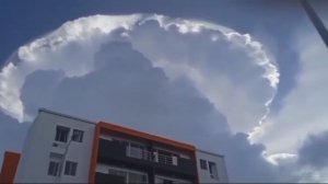 Мощное кучево-дождевое облако с наковальней в Соледаде (Гондурас, 27.12.2024).