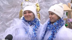 Весенняя погода не мешает новогоднему настроению волгоградцев