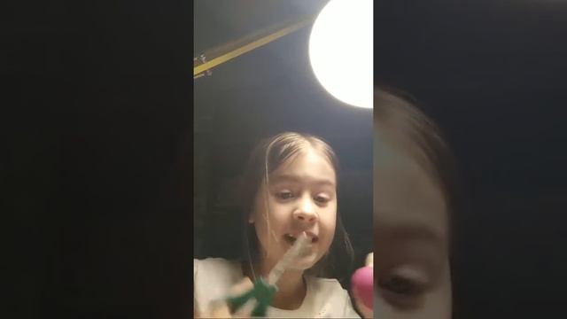 Открывает Антистресы смотреть онлайн