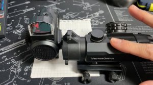 【ベクターオプティクス】Vector Optics PARAGON 4X24 MICRO PRISM SCOPE【パラゴン】キャリポス 1x30と比較