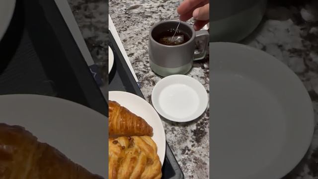 Такое вижу первый раз за всю свою жизнь  Отдельно тарелочка для Заварки #еда #чай #китай #travel