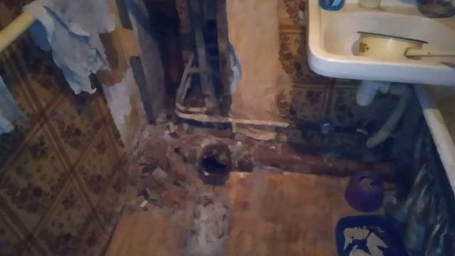 В квартире прорвало трубу канализации за чей счет ее менять ? смотреть онлайн