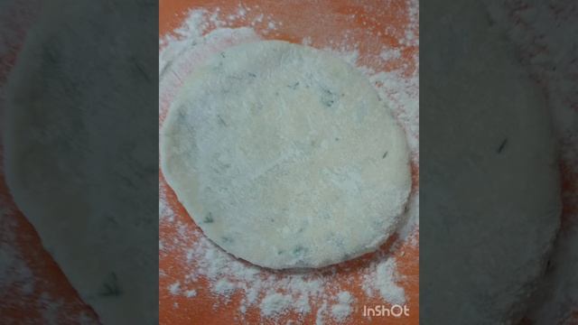 Вкусная сырная лепешка