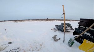 Рыбалка 2024 открылась с проверки перемёта на налима. 26-я серия. 05.01.2024