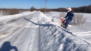 Тестдрайв гусеничного сноубайк комплекта для мотоцикла