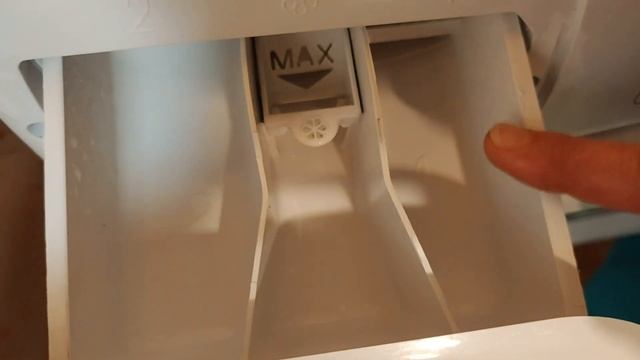 Куда и в какой лоток отсек засыпать порошок в стиральной машине Candy Smart Touch смотреть онлайн