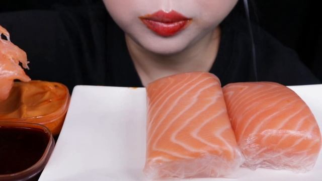 ASMR 연어랩 리얼사운드 먹방 EATING SOUND MUKBANG
