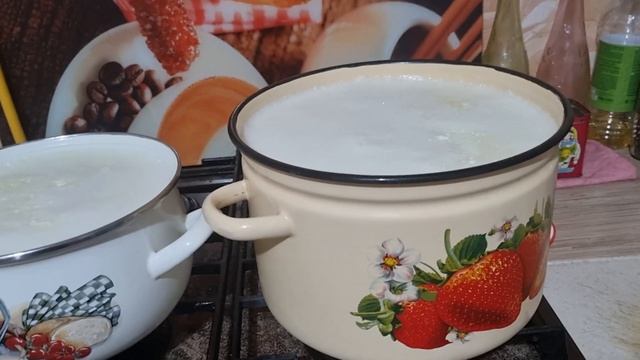 Вкуснейшее ,домашнее молоко!#кипятить и заквашииваем#готовимдома #вкуснодома #простоивкусно #еда.