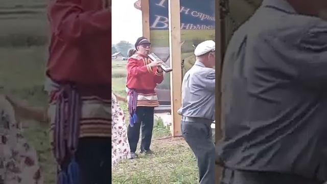 Руслан играет с Г. Бекмановым.