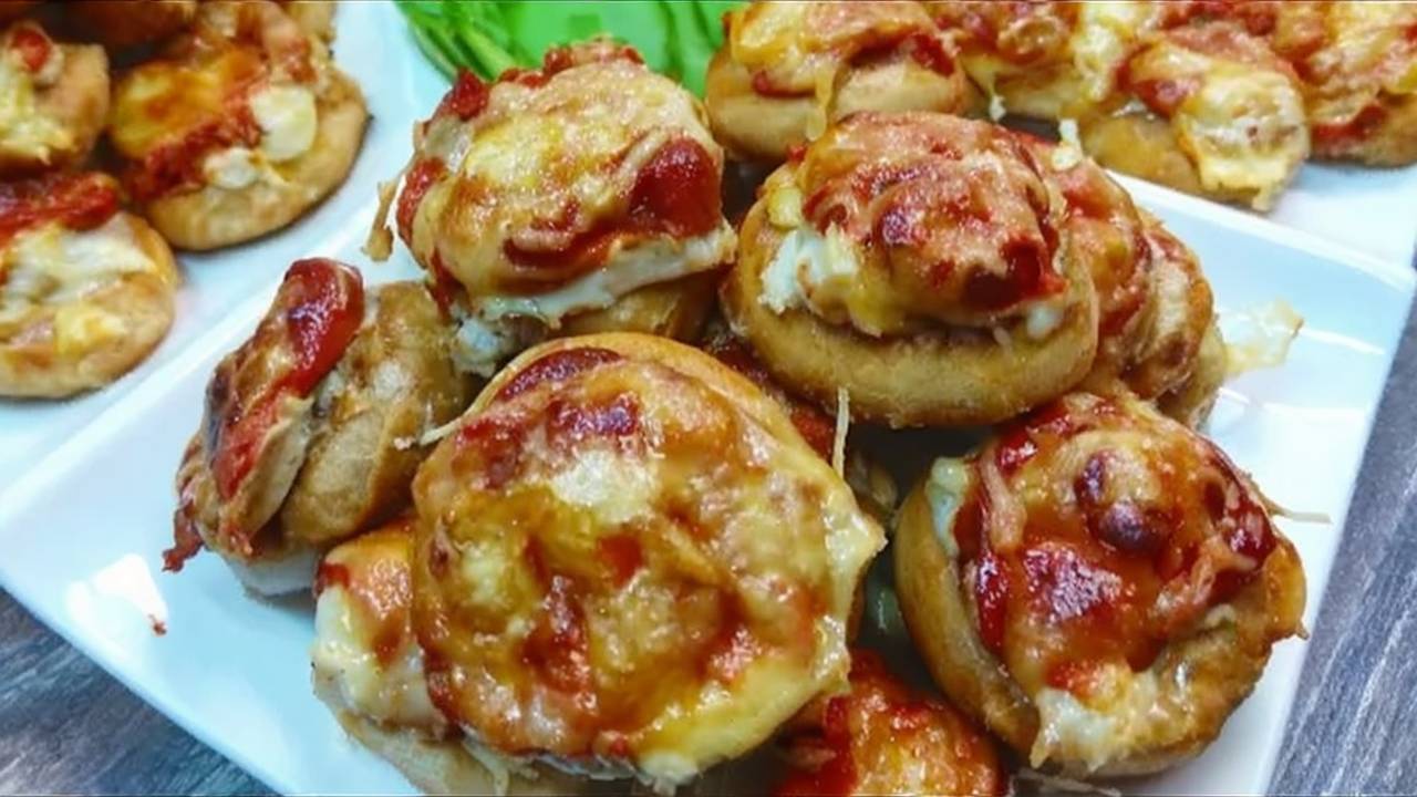 Мини-пицца из сушек. Быстрый перекус. смотреть онлайн