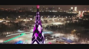 Монтаж самой высокой Новогодней Ёлки в России, на острове Татышев, Красноярск. 2025