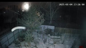 Забавно: Земляне салютуют Солнцу петардами, Солнце землянам - скайфишами от вспышек. С Новым годом!