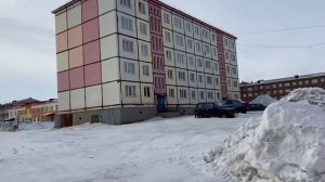 Норильск/ул.Дзержинского/Весна/Лужи/Штормовое предупреждение.