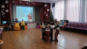 Танец пиратов в школе на Новый год (дек.2024)