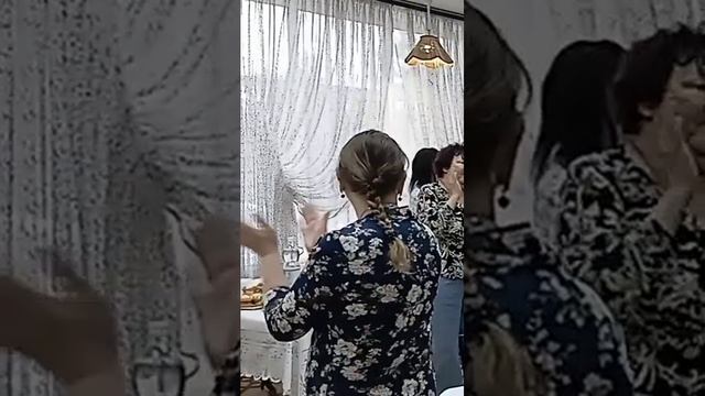 С днём рождения.