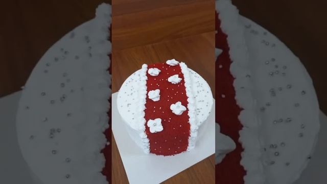 Red velvet Cake Decorations♥️ #alanscreations #shorts смотреть онлайн