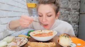 мукбанг, борщ/ сало/ пампушки. УКРАИНСКИЙ МУКБАНГ