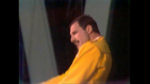 Queen - Tie Your Mother Down (Live at Wembley 11.07.1986)