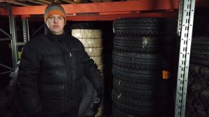 Что значат цветные полосы на шинах