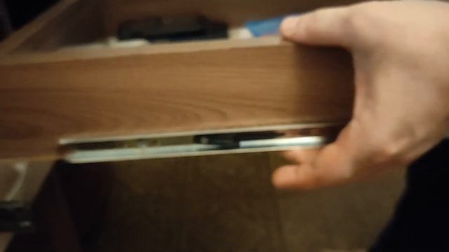 Не вынимается ящик как снять и выдвинуть ящики с направляющих ? смотреть онлайн