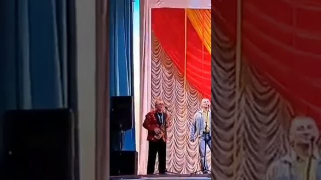 РОЗОВЫЙ ВЕЧЕР (ЛАСКОВЫЙ МАЙ)