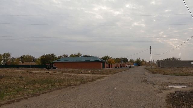 Астрахань.  Как живут люди в селе Ступино. Обзор села.