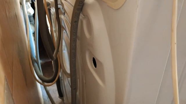 Что будет если не выкрутить транспортировочные болты ? смотреть онлайн