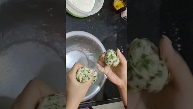 Methi Paratha #viral #ytshorts #shorts #food