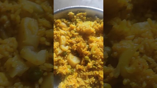 NAMKEEN CHAWAL ❤️ #viralvideo #viralshort #viralshorts #shorts #explore #yummy #rice смотреть онлайн