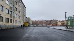 Норильск/Пошли с Софьей за посылкой и по магазинам/