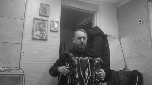 Кругом пятьсот . Песня В. Высоцкого под гармонь. Так сказать предновогодняя 