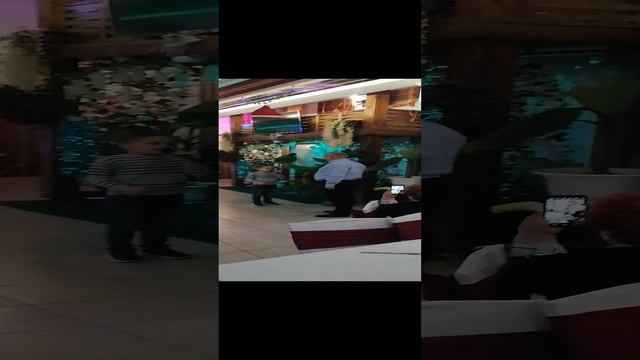 поздравляю дедушку с днём рождения.