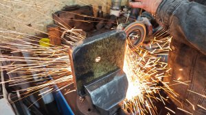 Педальный узел готов. Трос газа готов, принялись за тросовую кулису 🕹️