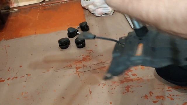 Как снять газлифт с компьютерного кресла Престиж ? смотреть онлайн