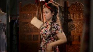 Шурочка выбирает платье на свадьбу