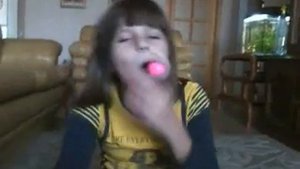 Как засунуть попрыгунчик в рот!