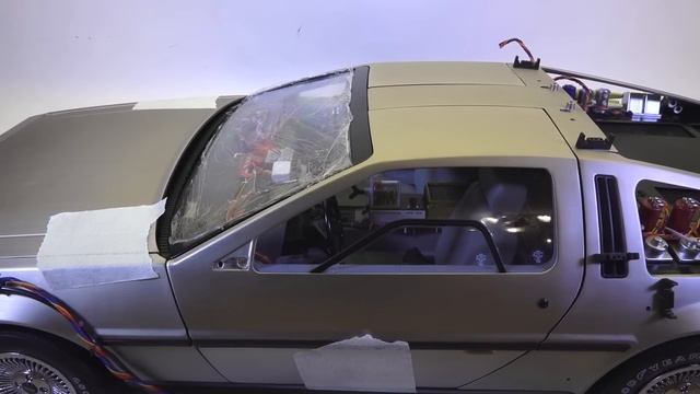 Назад в Будущее, ДеЛориан (99-104) - Наружная проводка смотреть онлайн