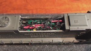 1:87 железнодорожная диорама, установка звукового декодера на локомотив