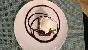 ГОА-24г. Отель "Santana" Понравился ресторан "Salt by the bay"  рядом с отелем . Порции большие.