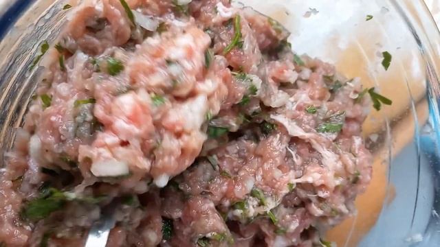 сегодня я приготовила мой любимые чебуреки